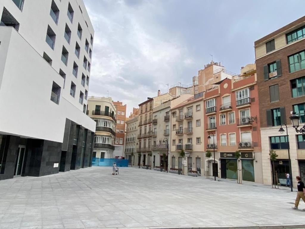 Amplio Piso En Atarazanas Apartment Malaga Exterior photo
